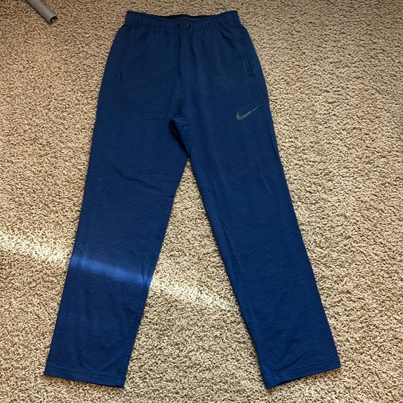 mens nike drifit pants